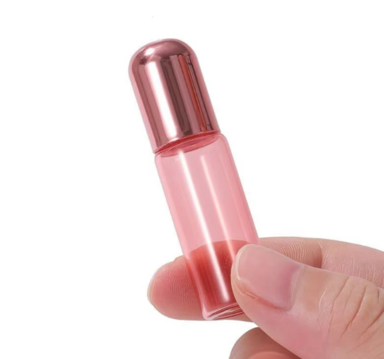 من الضروري النفط زجاجة مستحضرات التجميل