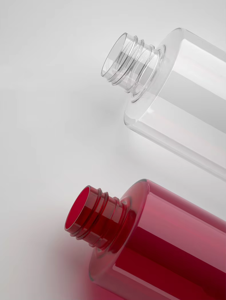 مائل الكتف الحيوانات الأليفة زجاجة ماء بلاستيكية