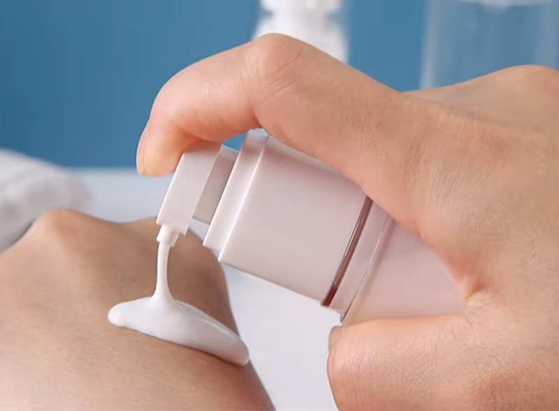 واضح كريم الوجه الأساس زجاجات مضخة الهواء