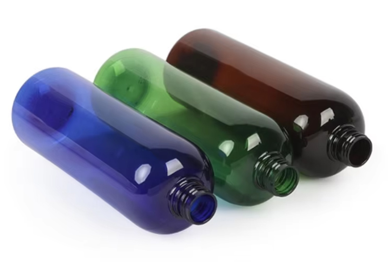 زجاجة بلاستيكية