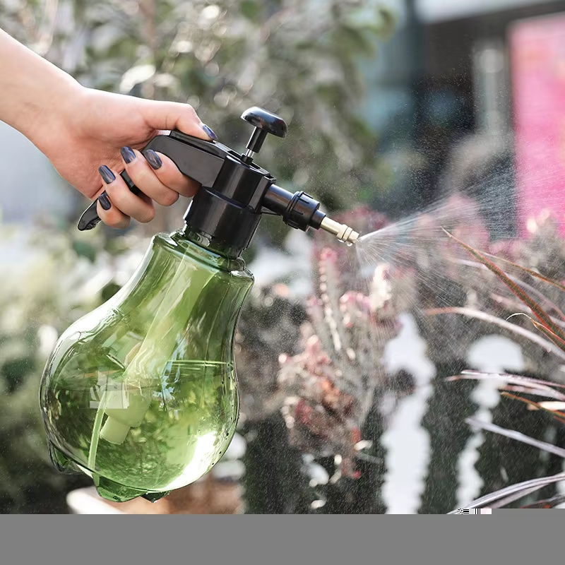 زجاجات الرش البلاستيكية